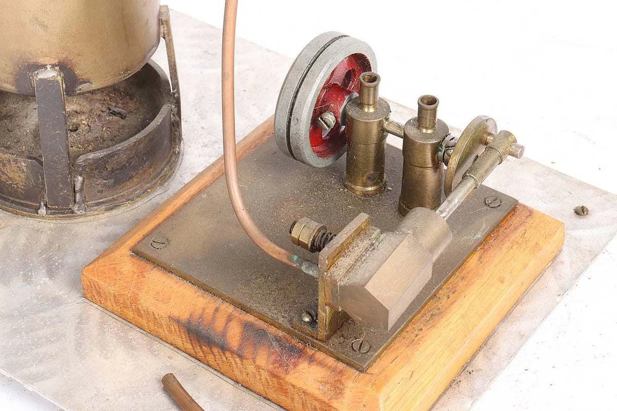 Vertical boiler with oscillating engine