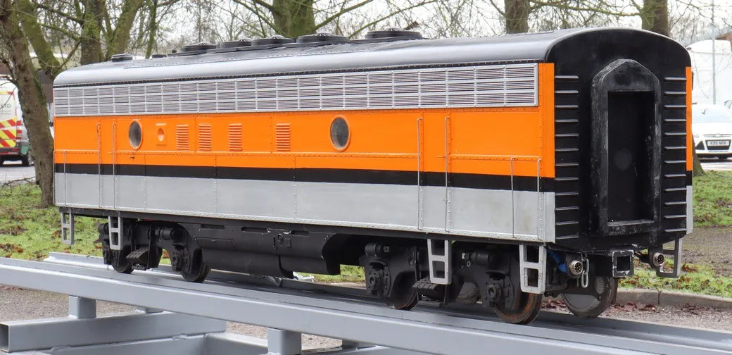 5 inch gauge Santa Fe F7 battery electric