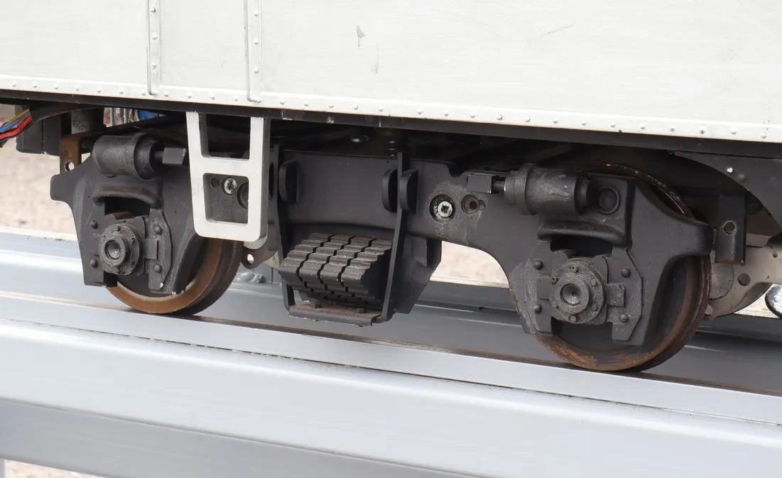 5 inch gauge Santa Fe F7 battery electric