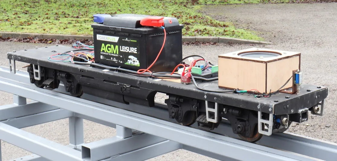 5 inch gauge Santa Fe F7 battery electric