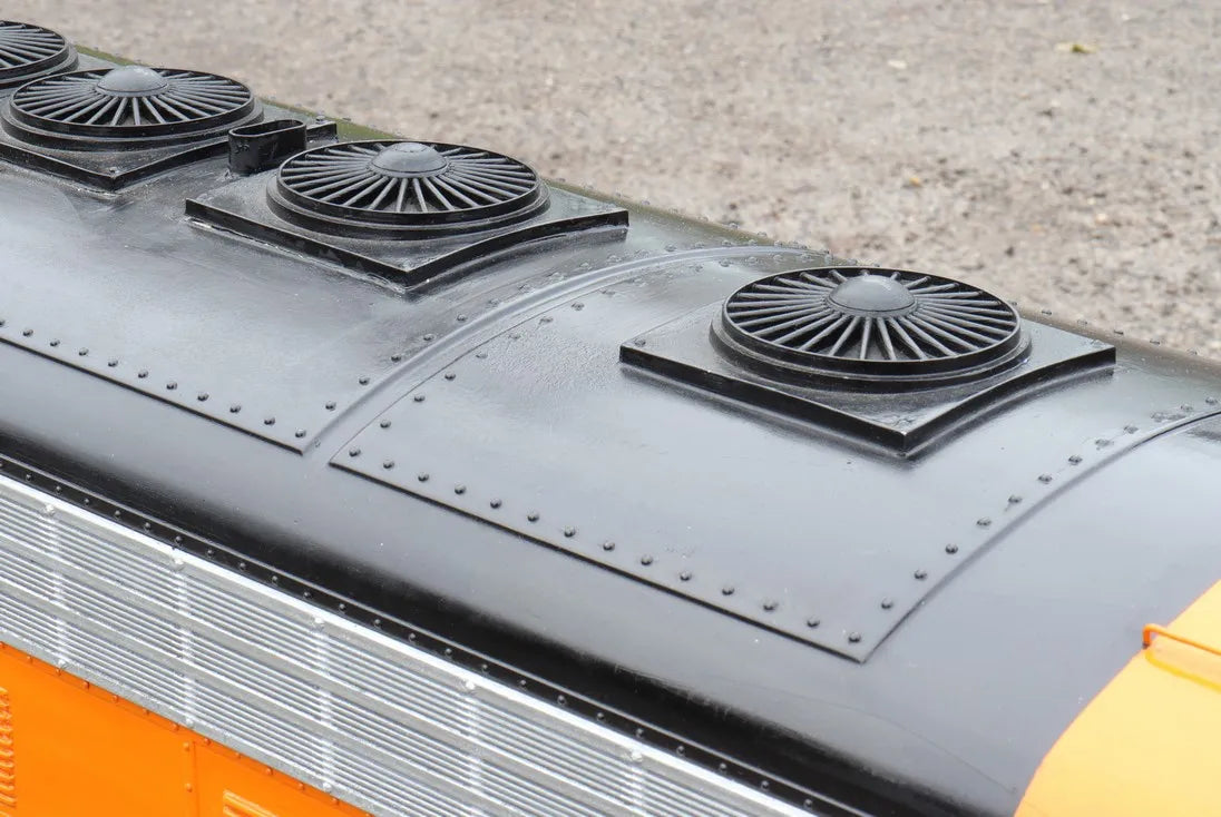 5 inch gauge Santa Fe F7 battery electric