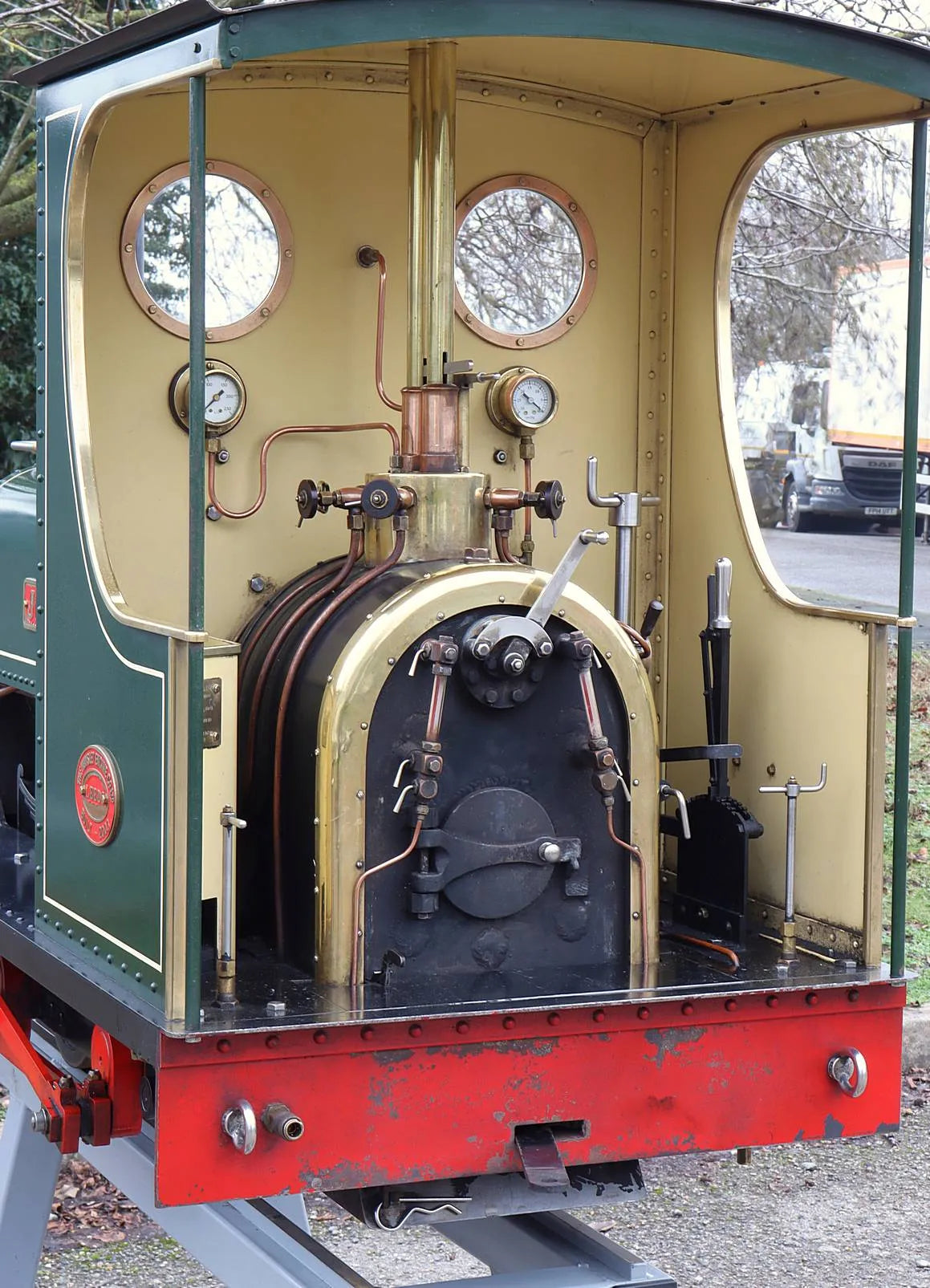 7 1/4 inch gauge Quarry Hunslet with tender