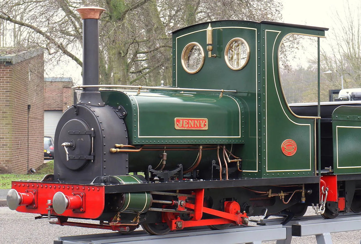 7 1/4 inch gauge Quarry Hunslet with tender