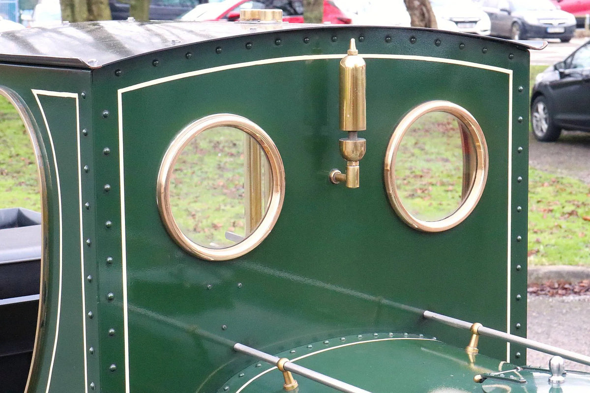 7 1/4 inch gauge Quarry Hunslet with tender