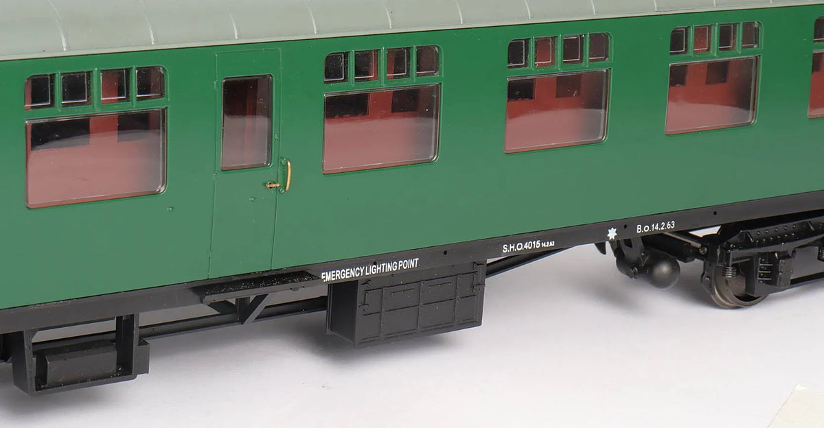 Rake of six 45mm gauge Southern coaches