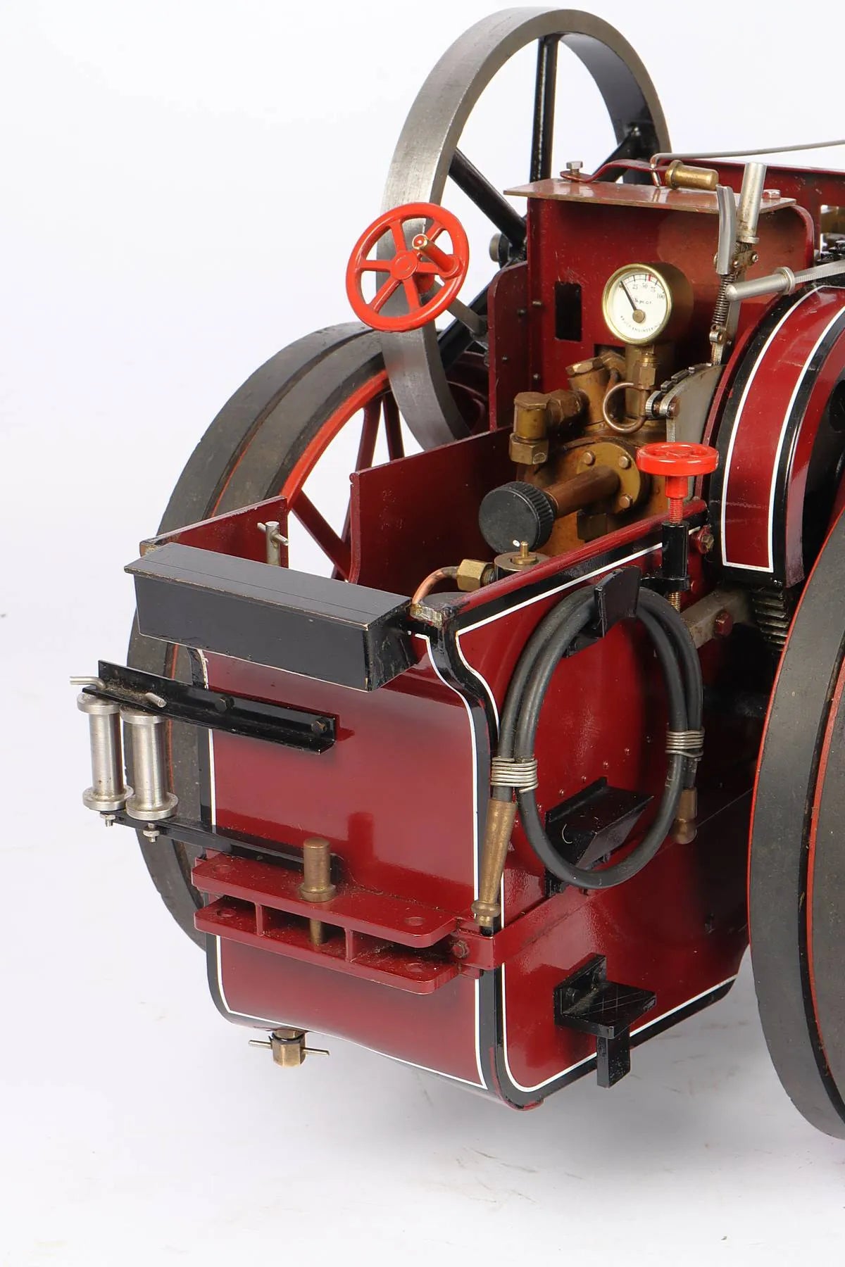 1 inch scale Maxitrak Burrell agricultural engine