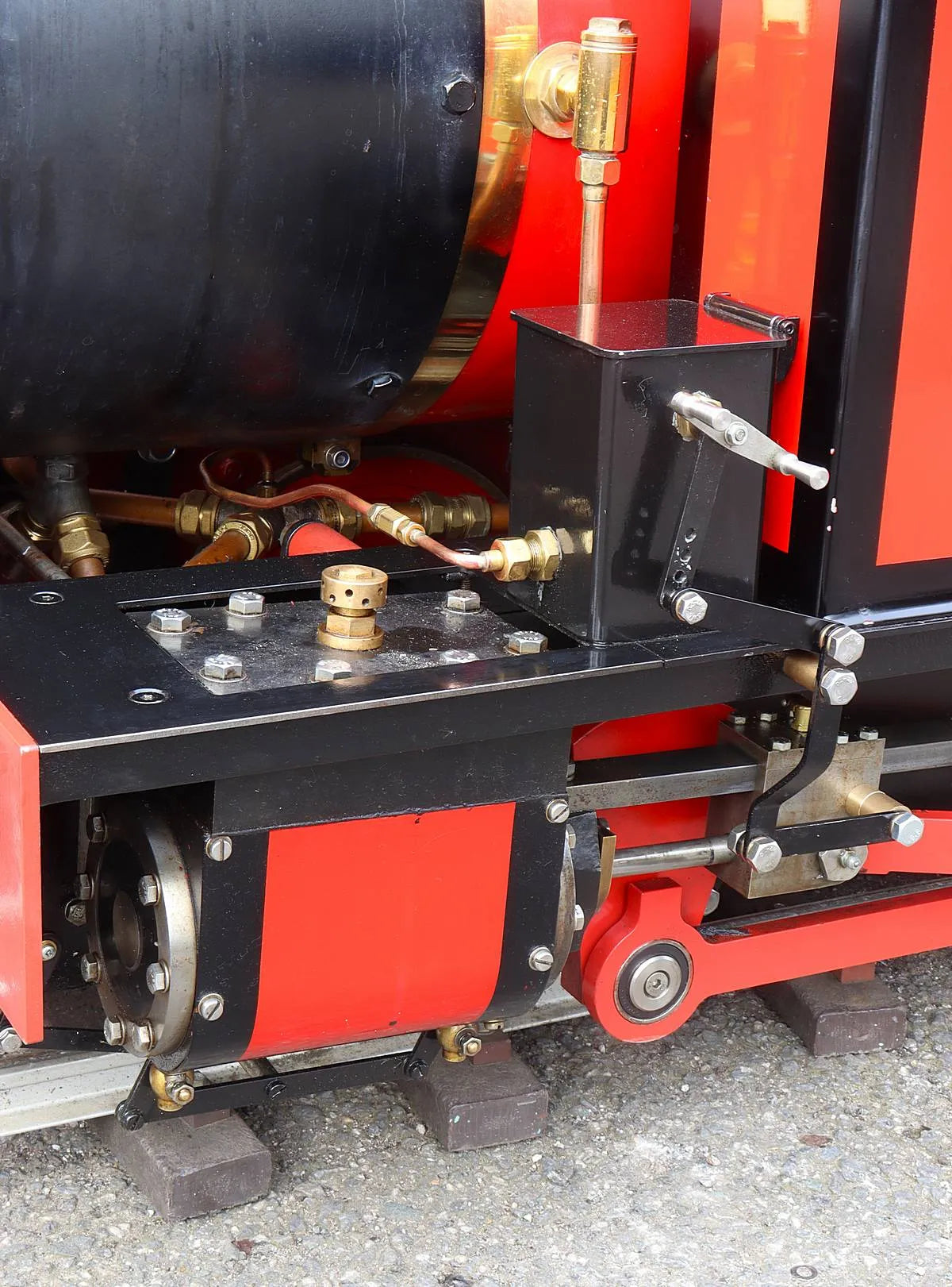 7 1/4 inch narrow gauge Tinkerbell "Henry" 0-4-2T
