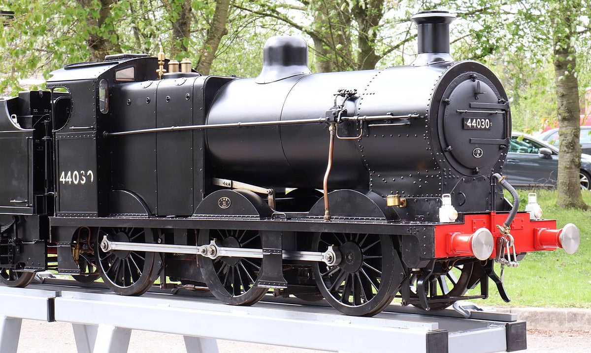 7 1/4 inch gauge LMS 4F 0-6-0