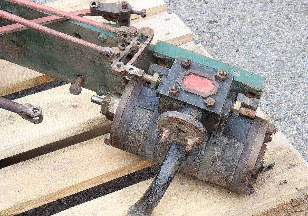 V twin steam boat engine