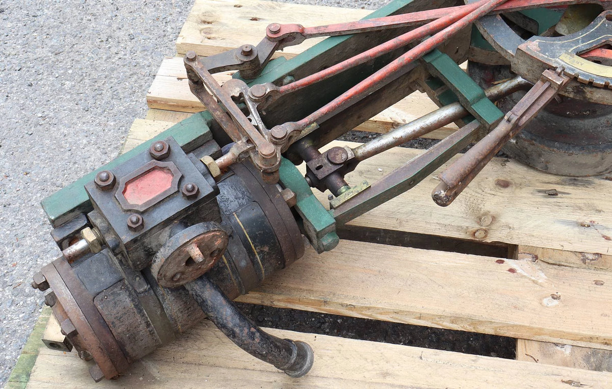 V twin steam boat engine