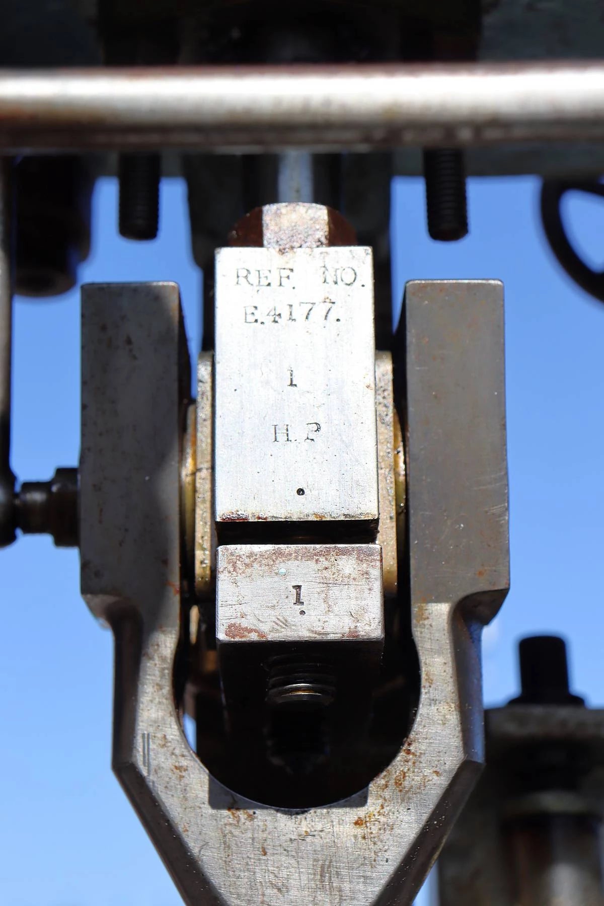 Full size compound vertical engine