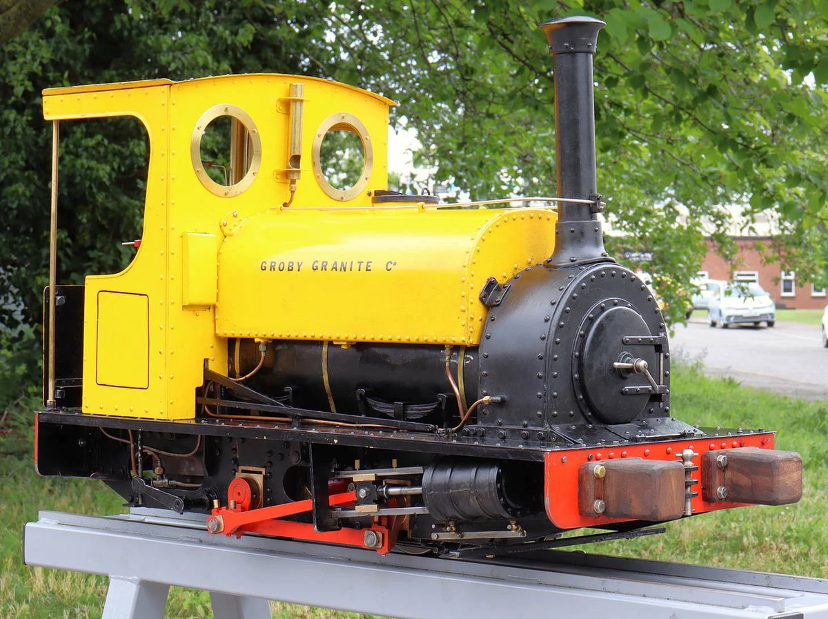 5 inch gauge Hunslet 0-4-0T
