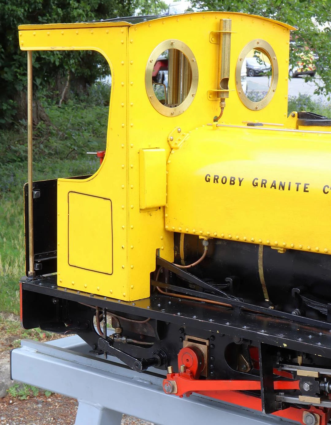 5 inch gauge Hunslet 0-4-0T