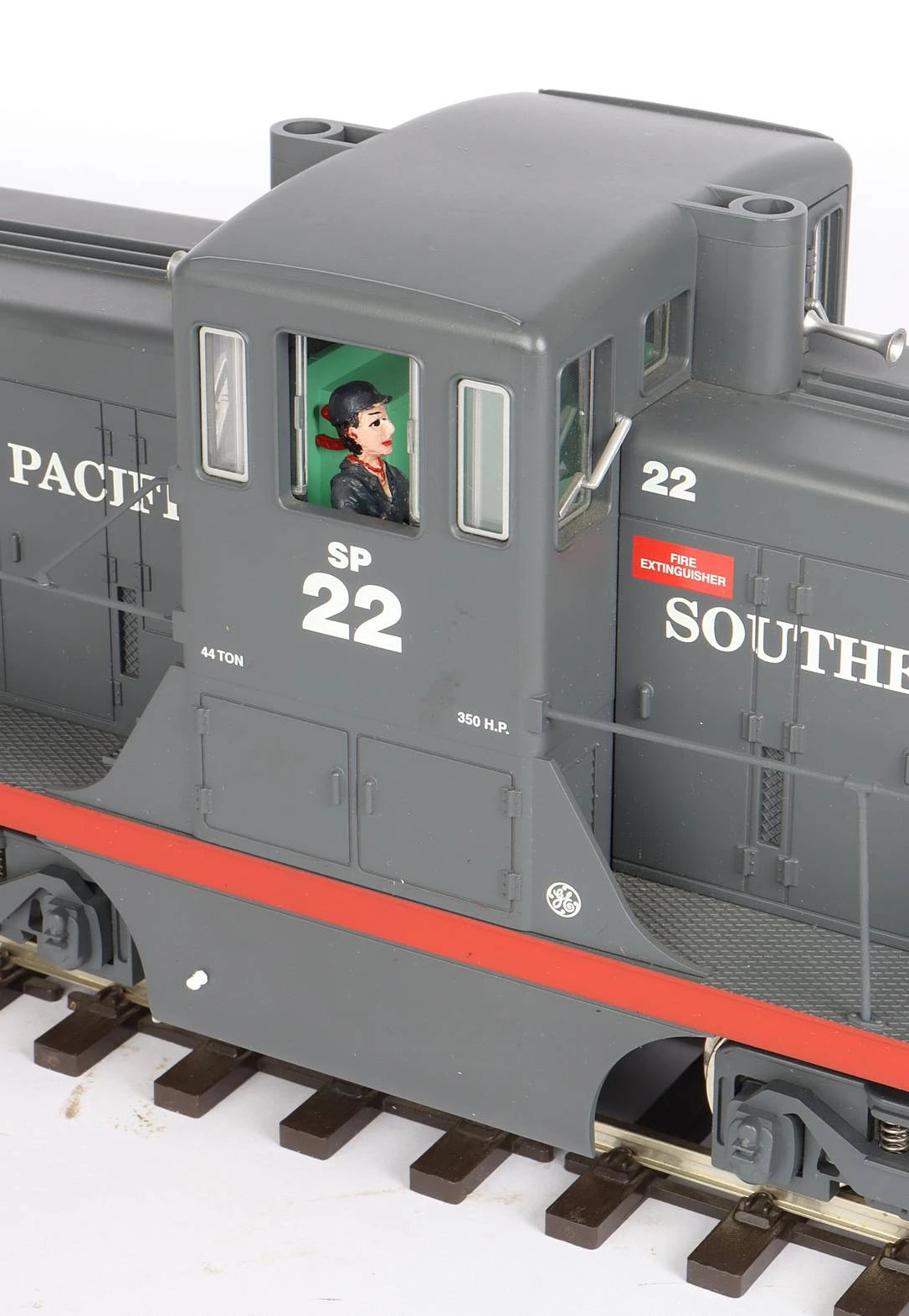 G gauge Southern Pacific 44-ton Switcher