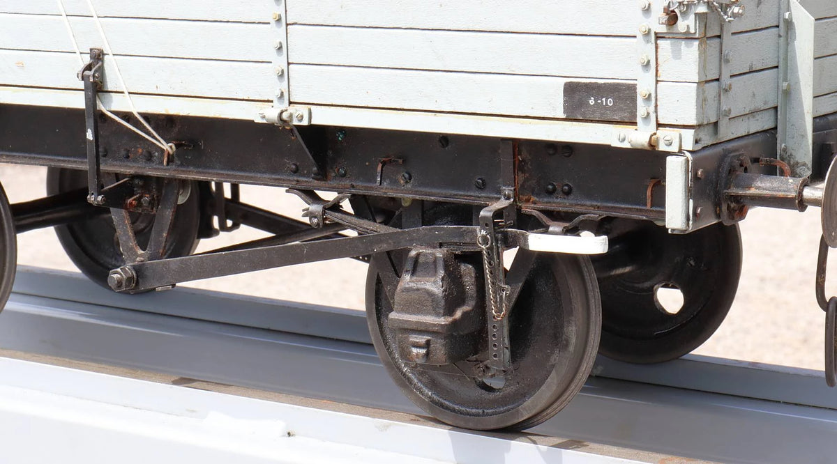 5 inch gauge LMS 3 plank wagon