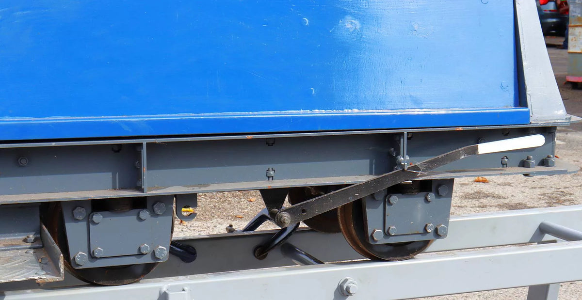 7 1/4 inch gauge Class 10 battery electric and driving truck