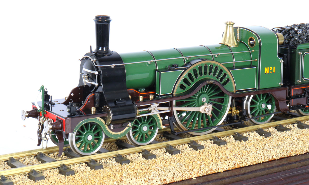 45mm gauge Aster GNR Stirling 8 foot Single with glazed display case