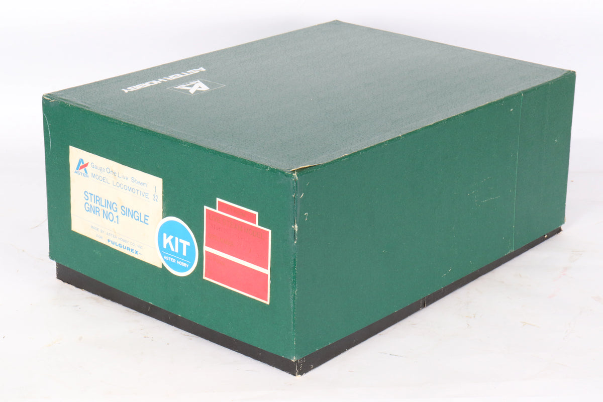 45mm gauge Aster GNR Stirling 8 foot Single with glazed display case