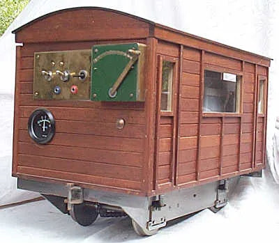 Battery tram engine