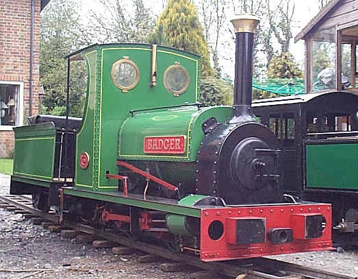 7 1/4 inch gauge 4 inch scale Hunslet narrow gauge 0-4-0