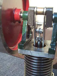 Twin flywheel hot air engine