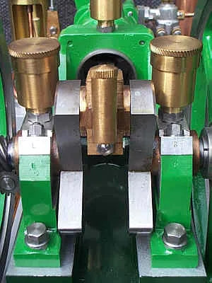 Westbury "Wyvern" open crank engine