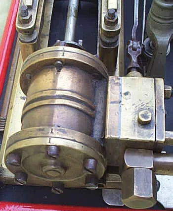 Antique twin cylinder engine with governor