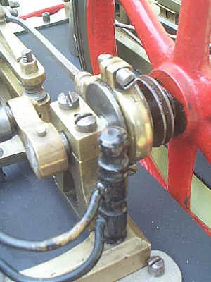 Antique twin cylinder engine with governor