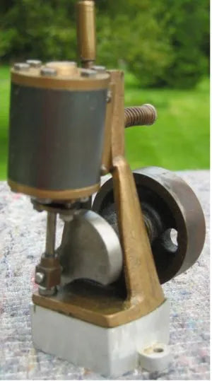 Single cylinder double-acting oscillating engine