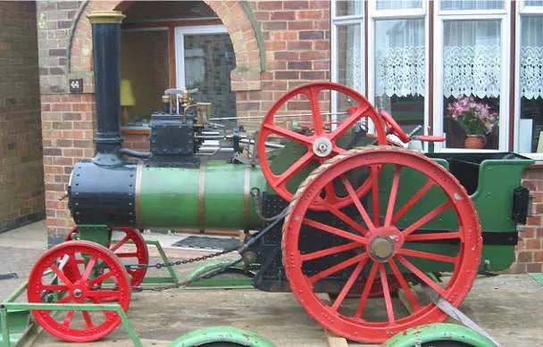6 inch scale freelance traction engine