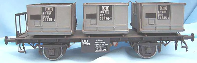 2 1/2 inch gauge goods wagon