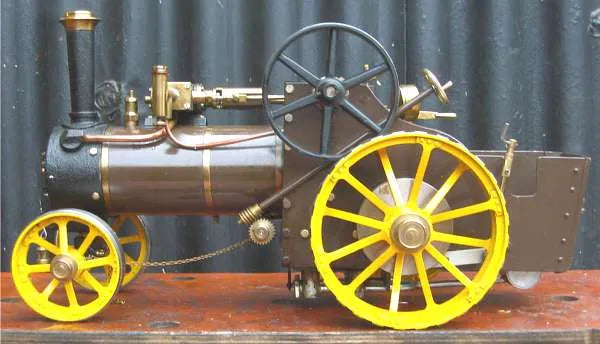 3/4 inch scale spirit-fired traction engine