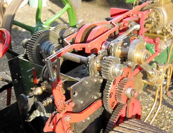Machinery for model steamers