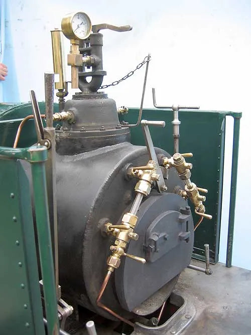 7 1/4 inch gauge Bagnall 0-4-0 saddle tank
