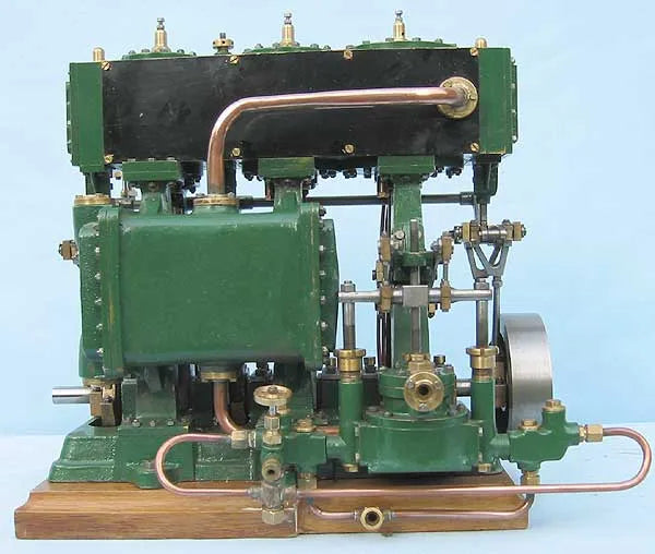 Triple expansion engine