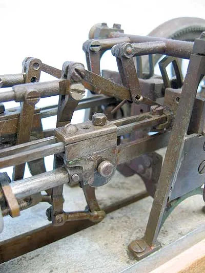 Horizontal twin with Walschaerts valve gear