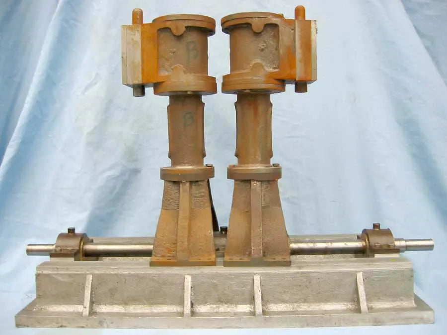 Swan 2 x 2 twin cylinder launch engine