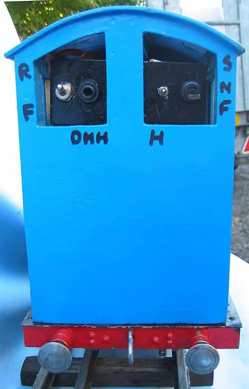 3 1/2 inch gauge battery-electric shunter