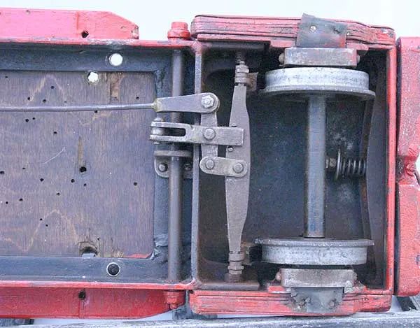 3 1/2 inch gauge driving truck with galloping woodworm