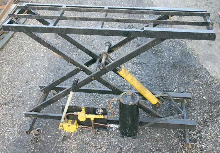 HydraulIC engine stand