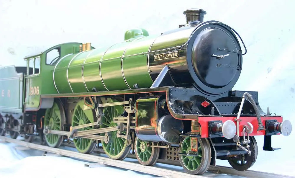 5 inch gauge LNER B1 apple green livery