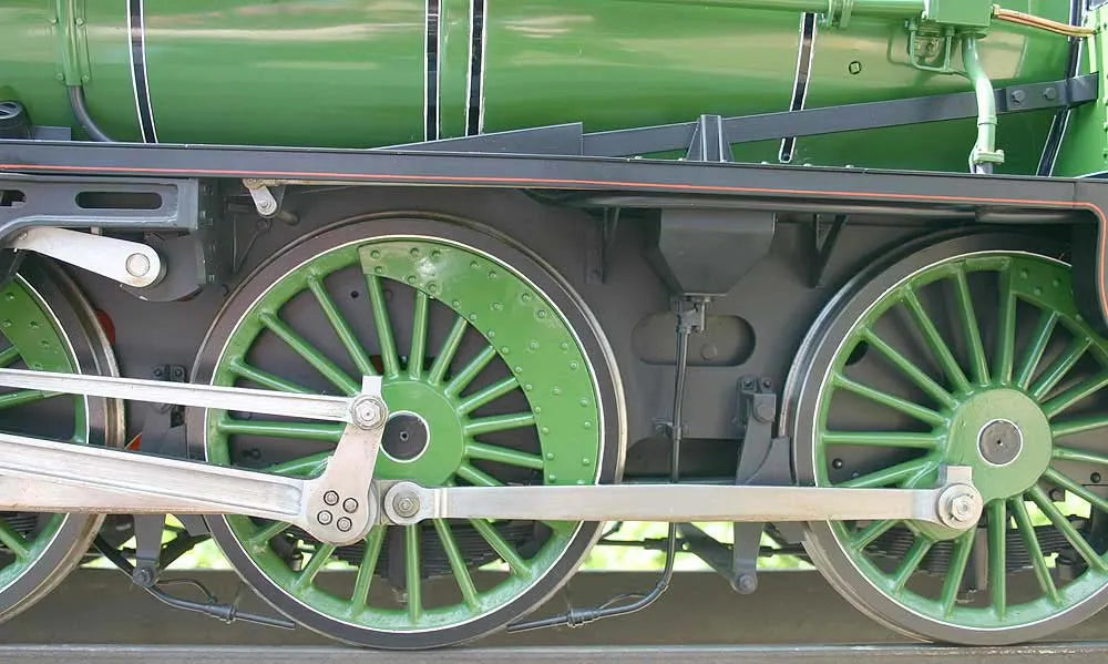 5 inch gauge Stanier Black 5 apple green livery