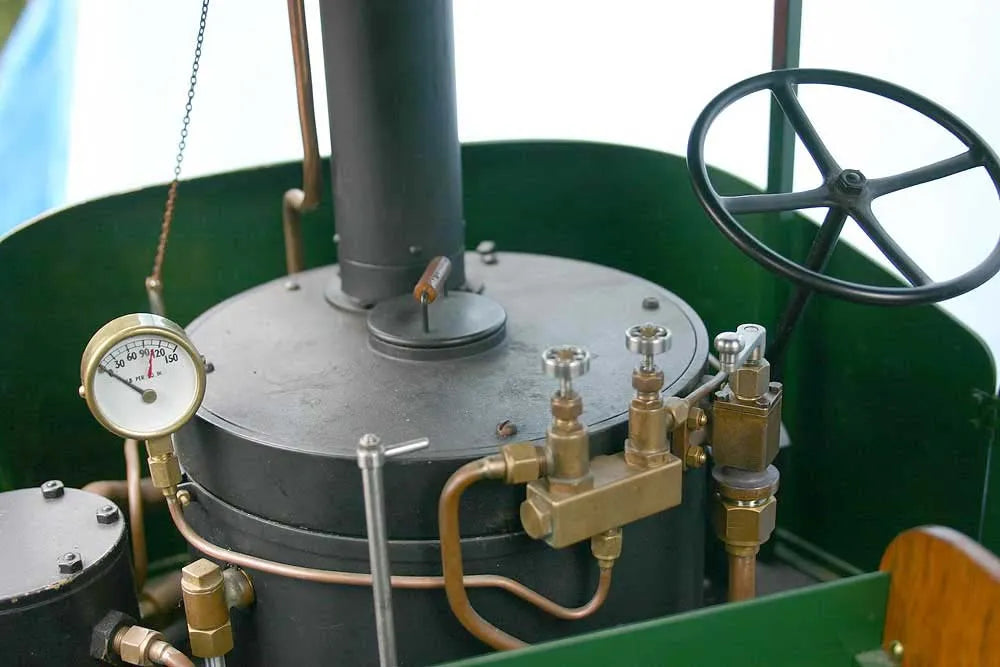 2 inch Clayton undertype steam wagon