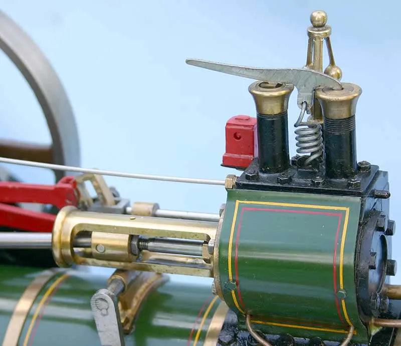 Maxitrak 1 inch scale agricultural traction engine
