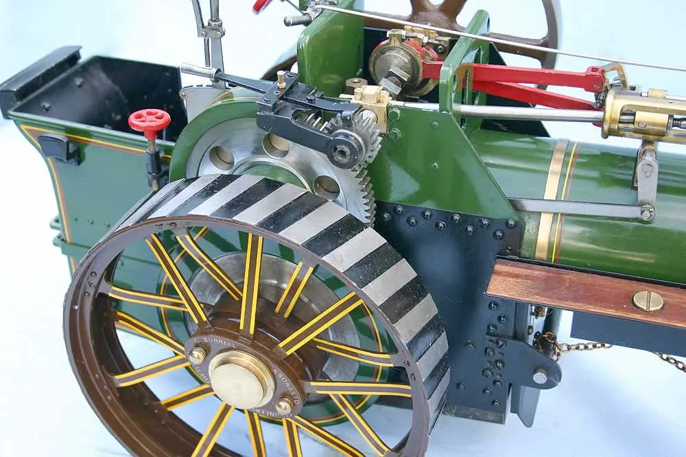 Maxitrak 1 inch scale agricultural traction engine