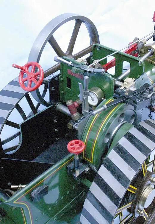 Maxitrak 1 inch scale agricultural traction engine