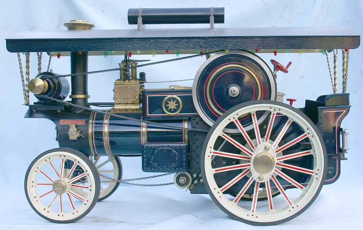 Maxitrak 1 inch scale Showmans engine