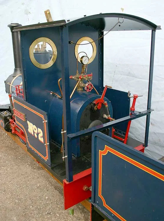 7 1/4 inch gauge Romulus with tender