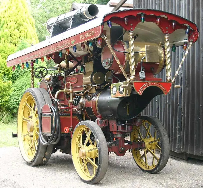 4 inch scale Fowler showmans engine
