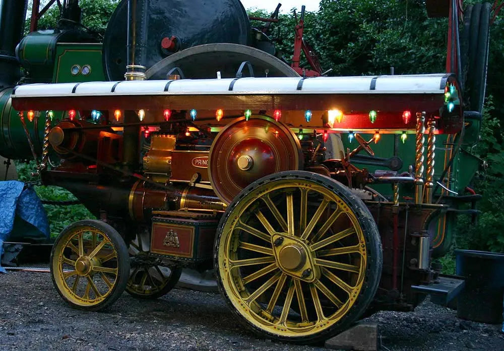4 inch scale Fowler showmans engine
